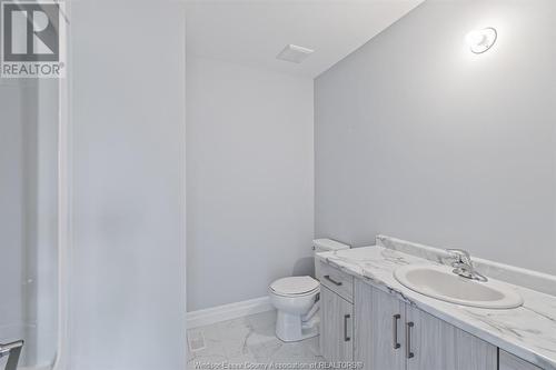 30 Kingsbridge, Amherstburg, ON - Indoor Photo Showing Bathroom