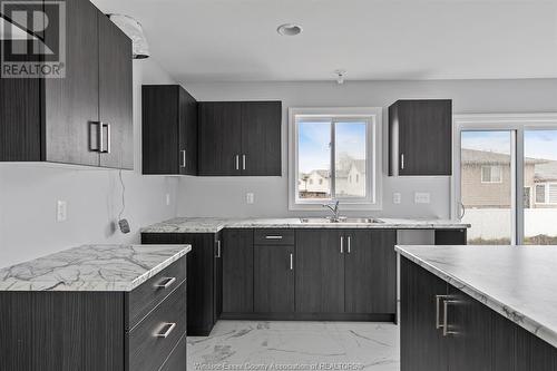 30 Kingsbridge, Amherstburg, ON - Indoor Photo Showing Kitchen With Double Sink