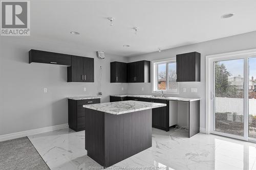 30 Kingsbridge, Amherstburg, ON - Indoor Photo Showing Kitchen