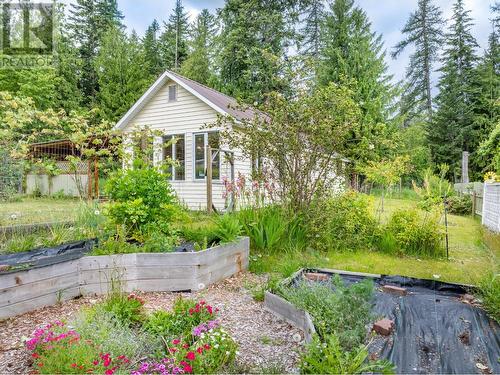 1521 Hearst Avenue, Riondel, BC - Outdoor