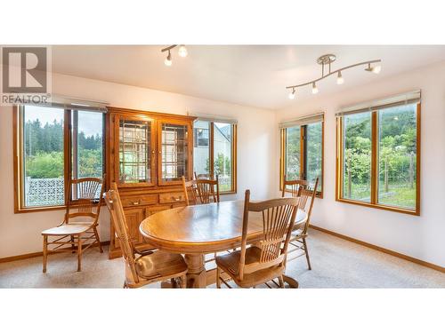 1521 Hearst Avenue, Riondel, BC - Indoor Photo Showing Dining Room