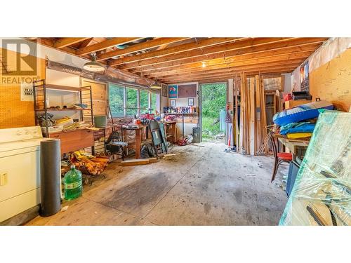 1521 Hearst Avenue, Riondel, BC - Indoor