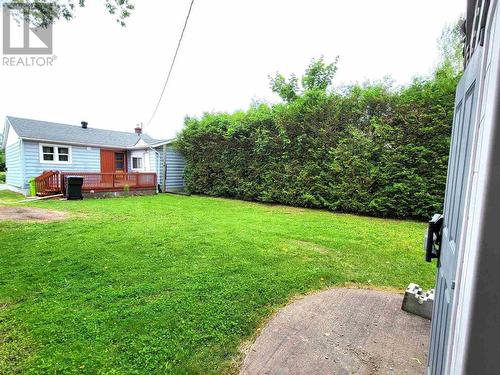 1066 Wellington St E, Sault Ste. Marie, ON - Outdoor