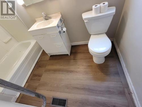 1066 Wellington St E, Sault Ste. Marie, ON - Indoor Photo Showing Bathroom