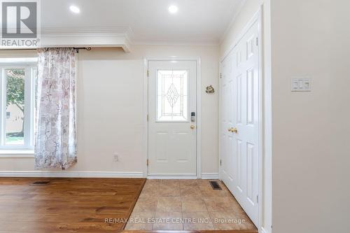 418 Tennyson Drive, Oakville, ON - Indoor Photo Showing Other Room