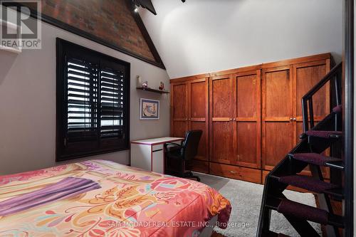 2625 Hammond Road, Mississauga, ON - Indoor Photo Showing Bedroom