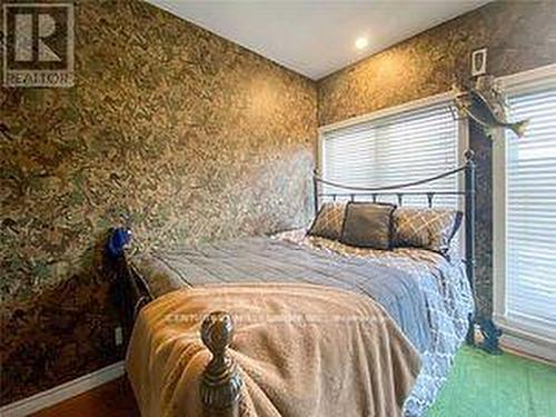 856 Concession 5 W, Hamilton, ON - Indoor Photo Showing Bedroom