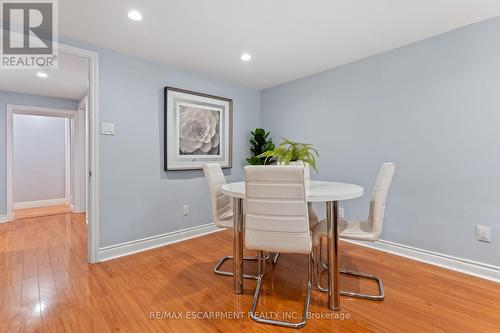 15 Laurendale Avenue, Hamilton, ON - Indoor Photo Showing Dining Room