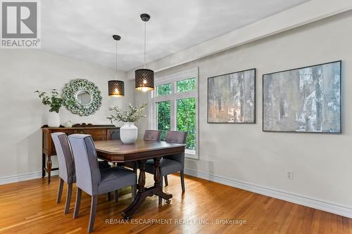 15 Laurendale Avenue, Hamilton, ON - Indoor Photo Showing Dining Room