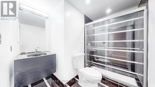 803 - 170 Water Street N, Cambridge, ON - Indoor Photo Showing Bathroom