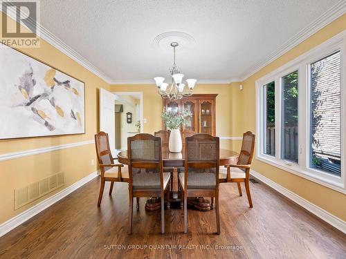 3569 Belvedere Crescent, Mississauga, ON - Indoor Photo Showing Dining Room