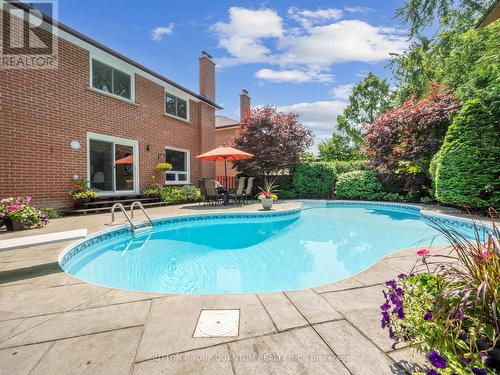 3569 Belvedere Crescent, Mississauga, ON - Outdoor With In Ground Pool