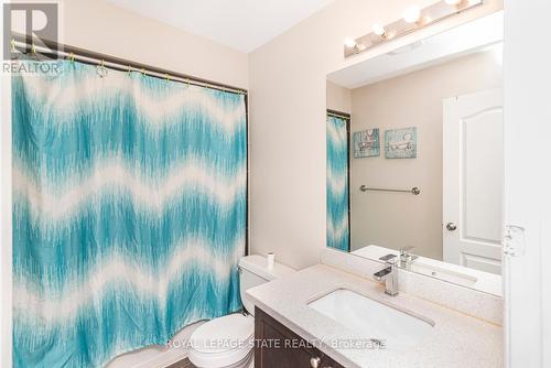 4825 Verdi Street, Burlington, ON - Indoor Photo Showing Bathroom