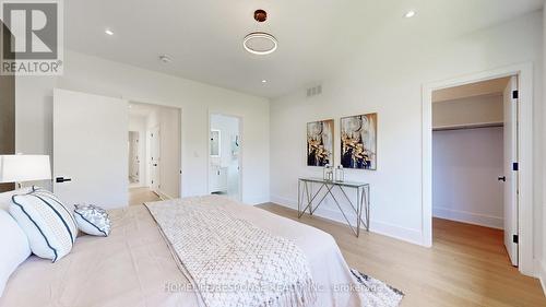 339 Pine Cove Road, Burlington, ON - Indoor Photo Showing Bedroom