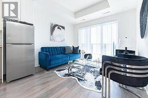 A505 - 160 Canon Jackson Drive, Toronto, ON - Indoor Photo Showing Living Room