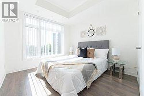 A505 - 160 Canon Jackson Drive, Toronto, ON - Indoor Photo Showing Bedroom