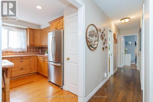 22 College Avenue, Orangeville, ON - Indoor Photo Showing Kitchen
