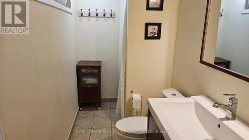 2165 Samway Road, Oakville, ON - Indoor Photo Showing Bathroom