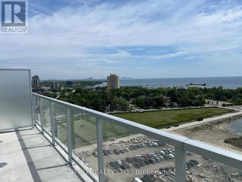 1408 - 220 Missinnihe Way, Mississauga, ON - Outdoor With View