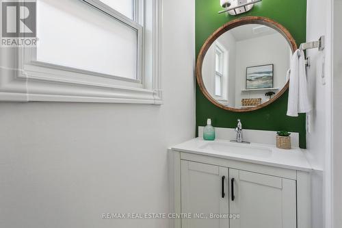 3054 Pendleton Road, Mississauga, ON - Indoor Photo Showing Bathroom