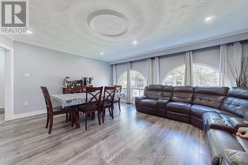 23 Brantley Crescent, Toronto, ON - Indoor Photo Showing Living Room