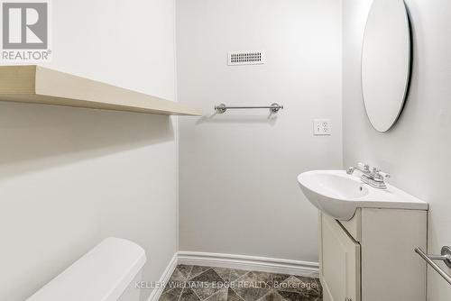 142 West Street, Oakville, ON - Indoor Photo Showing Bathroom