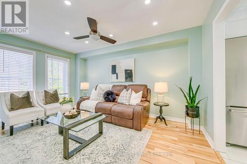 145 - 5530 Glen Erin Drive, Mississauga, ON - Indoor Photo Showing Living Room