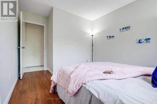 6 - 453 Woodview Road, Burlington, ON - Indoor Photo Showing Bedroom