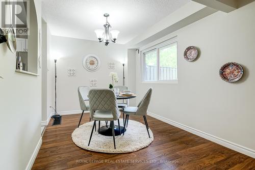 6 - 453 Woodview Road, Burlington, ON - Indoor Photo Showing Dining Room