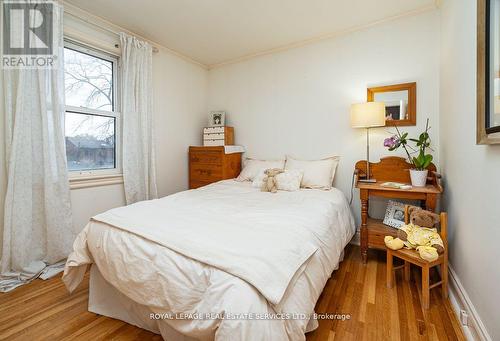 63 Mortimer Avenue, Toronto, ON - Indoor Photo Showing Bedroom