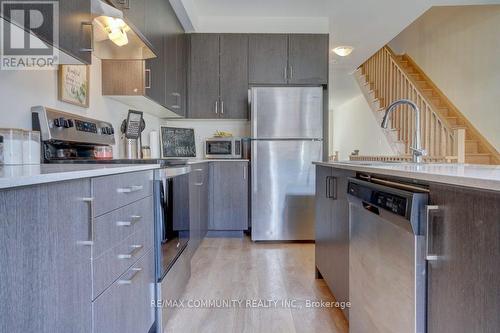 772 Eddystone Path, Oshawa, ON - Indoor Photo Showing Kitchen