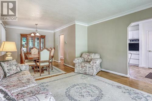 9 Khartoum Avenue, Toronto, ON - Indoor Photo Showing Living Room