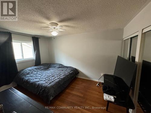 843 9Th Line S, Innisfil, ON - Indoor Photo Showing Bedroom