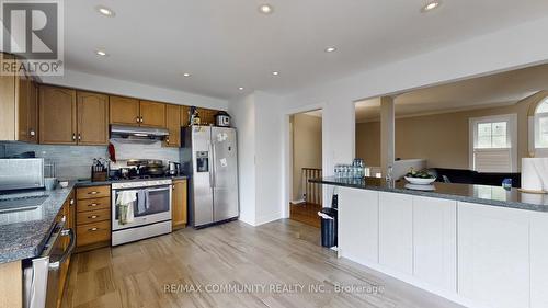 843 9Th Line S, Innisfil, ON - Indoor Photo Showing Kitchen