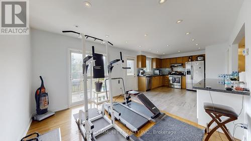 843 9Th Line S, Innisfil, ON - Indoor Photo Showing Gym Room
