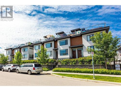 3510 Landie Road Unit# 24, Kelowna, BC - Outdoor With Facade