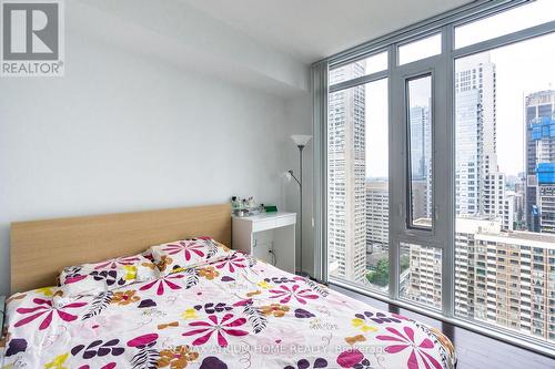 2708 - 75 St Nicholas Street, Toronto, ON - Indoor Photo Showing Bedroom