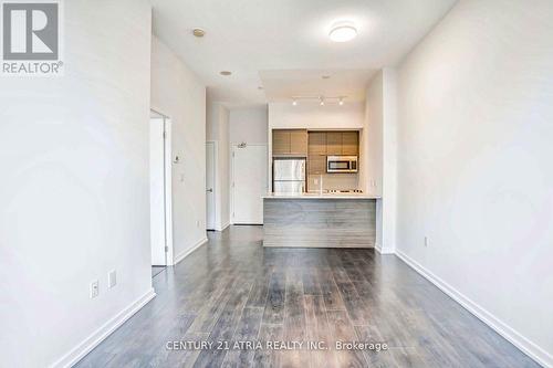 Ps 3 - 66 Forest Manor Road, Toronto, ON - Indoor Photo Showing Kitchen