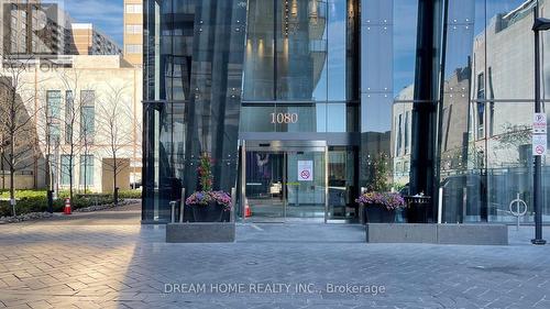 709 - 1080 Bay Street, Toronto, ON - Outdoor