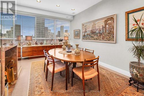 Ph5 - 130 Carlton Street, Toronto, ON - Indoor Photo Showing Dining Room