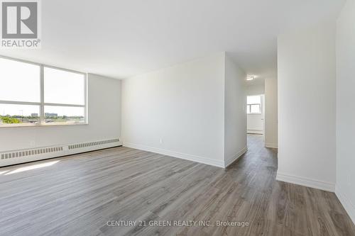 901 - 5 Parkway Forest Drive, Toronto, ON - Indoor Photo Showing Other Room