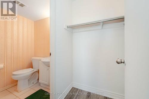 901 - 5 Parkway Forest Drive, Toronto, ON - Indoor Photo Showing Bathroom