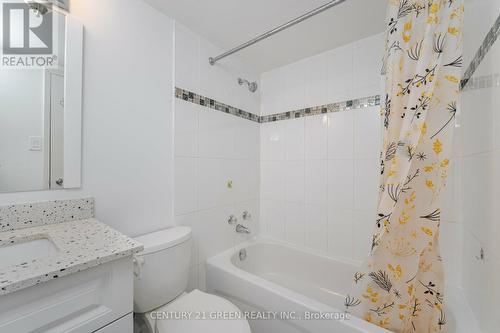 901 - 5 Parkway Forest Drive, Toronto, ON - Indoor Photo Showing Bathroom