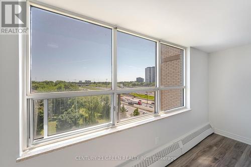 901 - 5 Parkway Forest Drive, Toronto, ON - Indoor Photo Showing Other Room