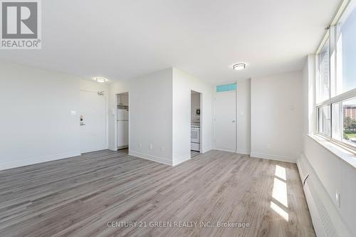 901 - 5 Parkway Forest Drive, Toronto, ON - Indoor Photo Showing Other Room