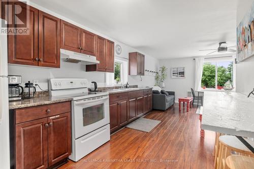 4 Cross Creek Road, Kawartha Lakes, ON - Indoor Photo Showing Kitchen