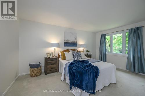 5 Spencer Court, London, ON - Indoor Photo Showing Bedroom