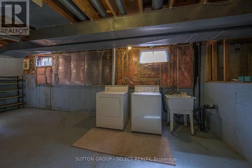 5 Spencer Court, London, ON - Indoor Photo Showing Laundry Room