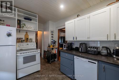 584 Rosedale Street, London, ON - Indoor Photo Showing Kitchen