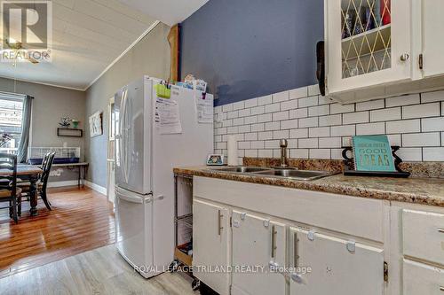 59 East Street, St. Thomas (Sw), ON - Indoor Photo Showing Kitchen With Double Sink